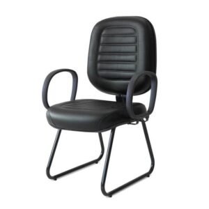 Cadeira Diretora Costurada C/ Braço Corsa e Base Trapézio - Courino Preto